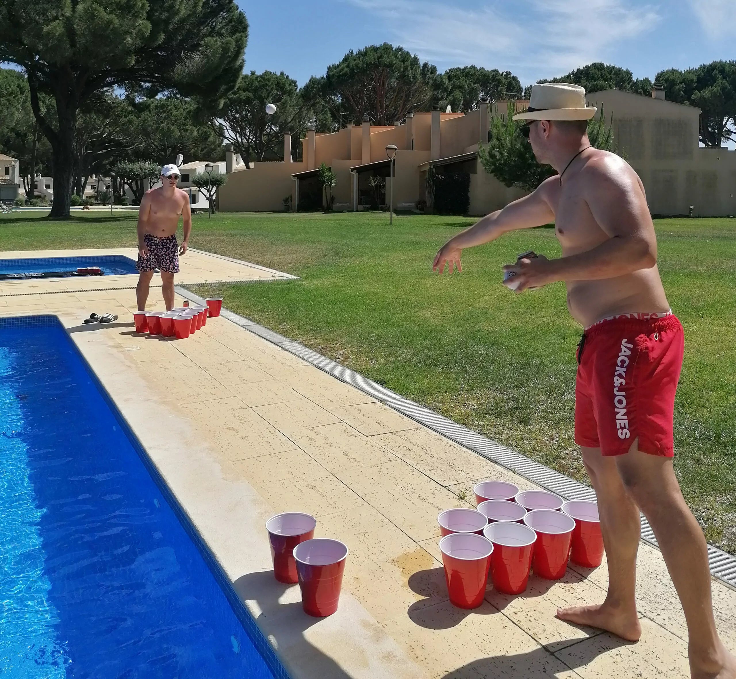 BEERPONG - Giant Cups